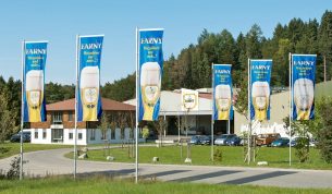 Auslegerfahne_Farny Auslegerfahne_Farny